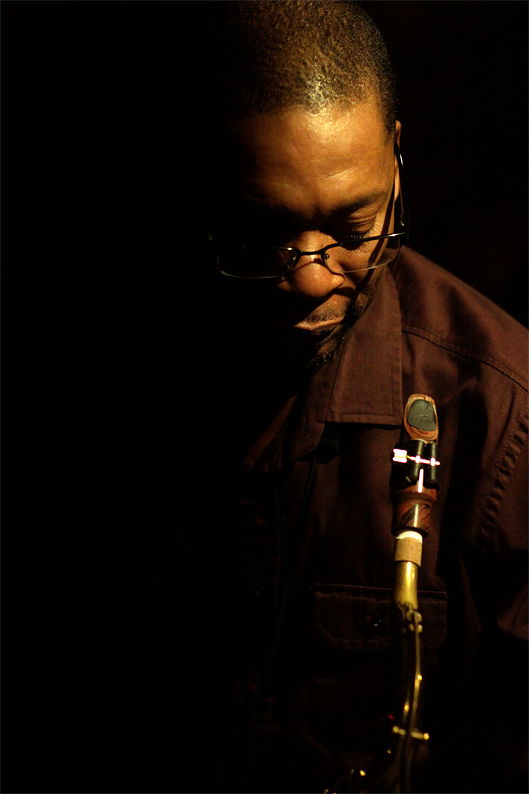 Ravi Coltrane performing.